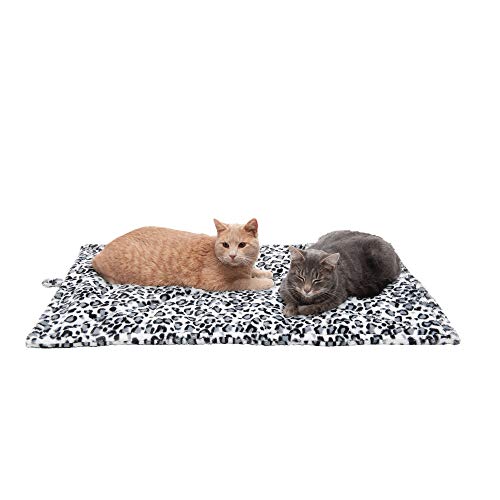 Furhaven Large Cat Bed ThermaNAP Quilted Faux Fur Self-Warming Pad, Washable - Snow Leopard, Large von Furhaven