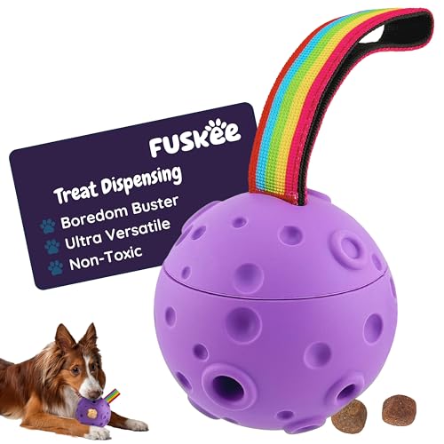 Fuskee Kauspielzeug aus Naturkautschuk, lila Meteoritenball, mit Regenbogenstreifen-Gurt für Hunde: langlebig, ungiftig, umweltfreundlich, Leckerli-Dosierspaß für interaktives Spielen, leicht zu Fuskee Kauspielzeug aus Naturkautschuk, lila Meteoritenball, mit Regenbogenstreifen-Gurt für Hunde: langlebig, ungiftig, umweltfreundlich, Leckerli-Dosierspaß für interaktives Spielen, leicht zu von Fuskee