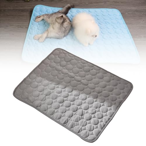 GMTEO Kühlmatte Hund, Kühldecke Hund, Kühlmatte für Hunde, Sofortige Selbstkühlende Matte für Hunde, Langlebige Kratzfeste Oberfläche, Haustier Kühlpad für Kisten und Betten (grau, 50 x 62cm) GMTEO Kühlmatte Hund, Kühldecke Hund, Kühlmatte für Hunde, Sofortige Selbstkühlende Matte für Hunde, Langlebige Kratzfeste Oberfläche, Haustier Kühlpad für Kisten und Betten (grau, 50 x 62cm) von GMTEO