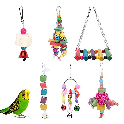 6Pcs Bird Toy Set Papageien hängen Swing Bell Holz Bunte Anhänger beißen Kauen Spielzeug Pet Cage Zubehör von GOTOTOP