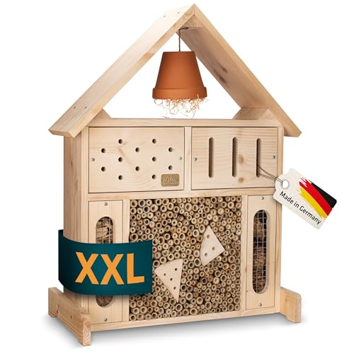 GARDIGO® Insektenhotel XXL - Insektenhaus für den Garten I Made in Germany I Regionales Holz I Nistkasten für Wildbienen, Florfliegen, Marienkäfer, Ohrenkneifer und Schmetterlinge I Bienenhotel von Gardigo