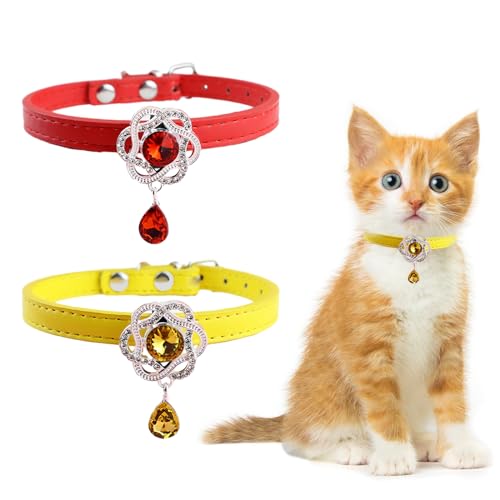 HACRAHO Katzenhalsband aus Leder, 2 Stück, verstellbares Haustierhalsband für Katzen, weiches Haustier-Sicherheitskätzchenhalsband mit Strass-Anhänger für Katzen und kleine Hunde, Welpen, Rot und Gelb von HACRAHO