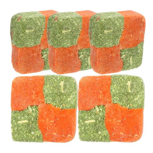 HANABASS 5 Stück Kauspielzeug für Hasen Gras Würfel mit Karottenpulver für Kleintiere Natürliche Snacks für Kaninchen und Meerschweinchen Tierbedarf HANABASS 5 Stück Kauspielzeug für Hasen Gras Würfel mit Karottenpulver für Kleintiere Natürliche Snacks für Kaninchen und Meerschweinchen Tierbedarf von HANABASS
