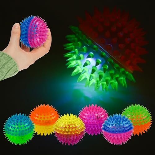 HOVUK 6 x LED Kristall Spikey Gummibälle - Zufällige Farbe, Zweifarbige Sport Light Up Bälle, Hundespielzeug Bälle für Training Massagebälle, Glow Balls 3+Jahre, Größe:7cm von HOVUK