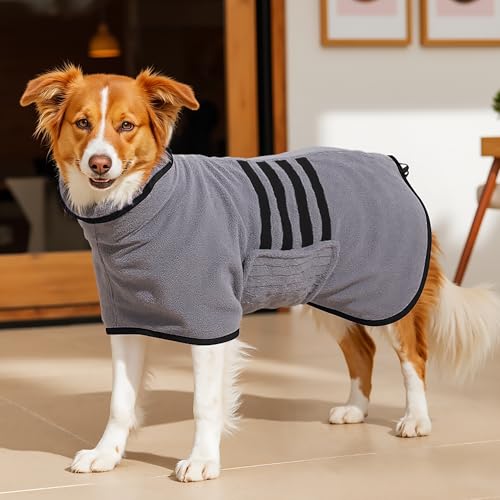 HezzLuv Bademantel, Handtuch für Hunde, Mikrofaser, super saugfähig, zum Abtrocknen von Welpen, mittelgroßen und großen Hunden, schnell trocknend, verstellbar, für Haustiere, Katzen HezzLuv Bademantel, Handtuch für Hunde, Mikrofaser, super saugfähig, zum Abtrocknen von Welpen, mittelgroßen und großen Hunden, schnell trocknend, verstellbar, für Haustiere, Katzen von HezzLuv