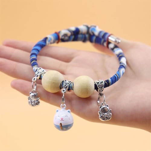 Lucky Kimono-Halsband mit Zedernperlen, Halsband für Kätzchen, personalisierbar, für Hunde und Katzen, mit Glücksanhänger, Katzenhalsband mit Glöckchen, verstellbar, passend für alle Haustiere Lucky Kimono-Halsband mit Zedernperlen, Halsband für Kätzchen, personalisierbar, für Hunde und Katzen, mit Glücksanhänger, Katzenhalsband mit Glöckchen, verstellbar, passend für alle Haustiere von Holibao