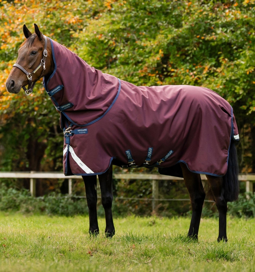 Horseware Amigo 1200D Plus Weidedecke 250g Burgundy/Navy & Titanium Grey, Gr. 155 cm von Horseware