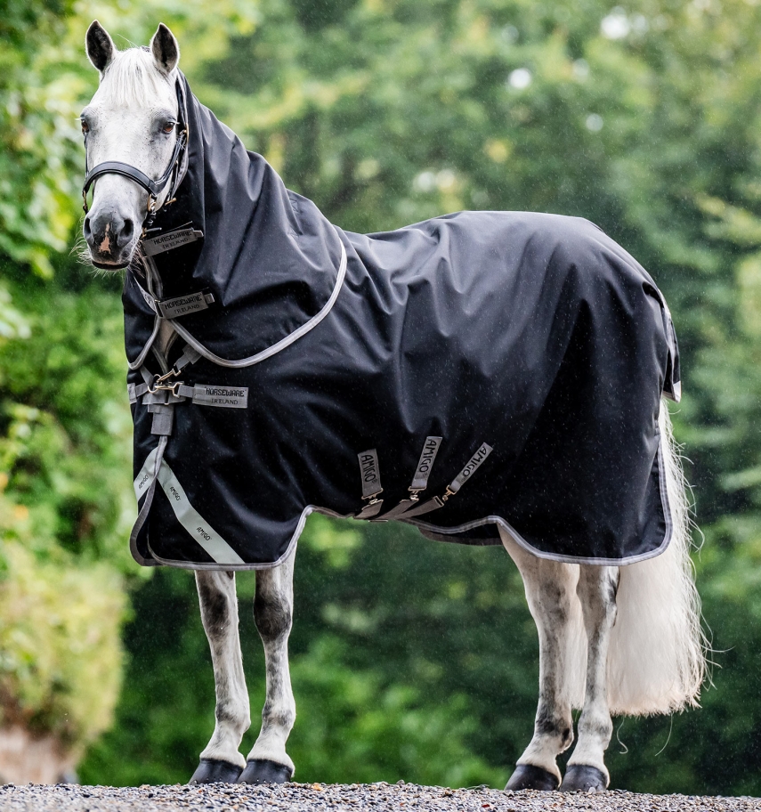 Horseware Amigo 1200D Plus Weidedecke 50g Black/Titanium Grey & Silver, Gr. 130 cm Horseware Amigo 1200D Plus Weidedecke 50g Black/Titanium Grey & Silver, Gr. 130 cm von Horseware