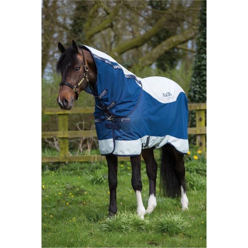 Horseware Rambo Summer Series Weidedecke Turnout, V-Front Navy/Grey, Gr. 155 cm Horseware Rambo Summer Series Weidedecke Turnout, V-Front Navy/Grey, Gr. 155 cm von Horseware