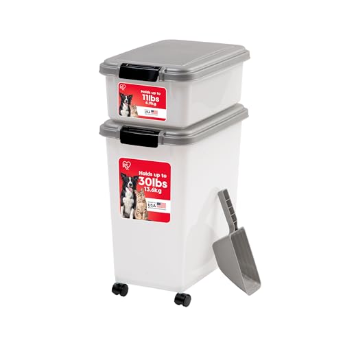 IRIS USA Hundefutter Vorratsbehälter 13.6 kg & 5.0 kg Combo Katzenfutter Vorratsbehälter Hund Leckerli Behälter Luftdicht Stapelbar 2 Tassen Schaufel Rollen Einfache Mobilität Silber von Iris Ohyama