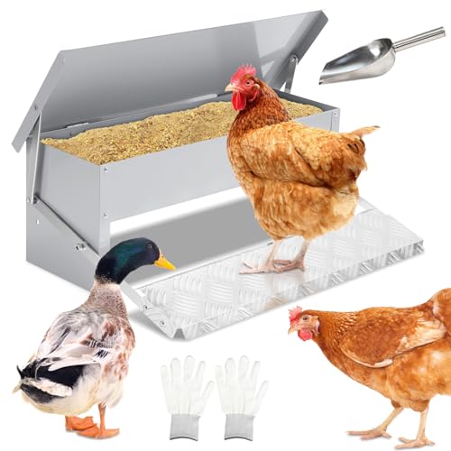 Jaxguom Futterautomat Hühner 5KG Futterspender Futtertrog mit Automatisches Pedal, EdelEisenlöffel und Handschuhe, Hühnerfutter für Geflügel, Wasserdicht und rattensicher von Jaxguom