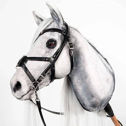 KHT ARIA SHOP Hobby Horsing, 2 Plüsch-Pferde, Sportspielzeug, Hobby Horse, Trendsportart, Dressurübungen, Reiten ohne Pferd, Hobby Pferd aus Handarbeit Größe DIN A3 von KHT ARIA SHOP