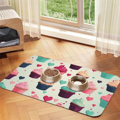 Cupcake-Herzen, süße Hunde-Futtermatten für Böden, 40,6 x 61 cm, rutschfeste, super saugfähige Haustierfuttermatte, Geschirrspüler-Hundematte für Futter und Wasser, niedlich, Gummi, schnell trocknend Cupcake-Herzen, süße Hunde-Futtermatten für Böden, 40,6 x 61 cm, rutschfeste, super saugfähige Haustierfuttermatte, Geschirrspüler-Hundematte für Futter und Wasser, niedlich, Gummi, schnell trocknend von KKLWEGU