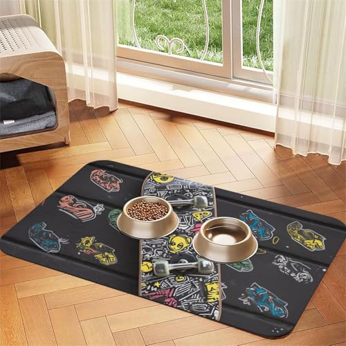 Graffiti-Skateboard-Hundefuttermatten für Böden, 30,5 x 45,7 cm, rutschfeste, super saugfähige Haustierfuttermatte, Geschirrspüler-Hundematte für Futter und Wasser, niedlich, Gummi, schnell trocknend Graffiti-Skateboard-Hundefuttermatten für Böden, 30,5 x 45,7 cm, rutschfeste, super saugfähige Haustierfuttermatte, Geschirrspüler-Hundematte für Futter und Wasser, niedlich, Gummi, schnell trocknend von KKLWEGU
