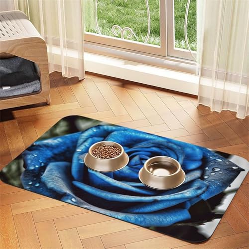 Super saugfähige Hundefuttermatte, blaue Rose, Haustier-Futtermatte für Futter- und Wassernäpfe, rutschfest, wasserdicht, Platzierungspad für Böden, schnell trocknende Wasserspendermatte für Hunde von KLLTYHMU