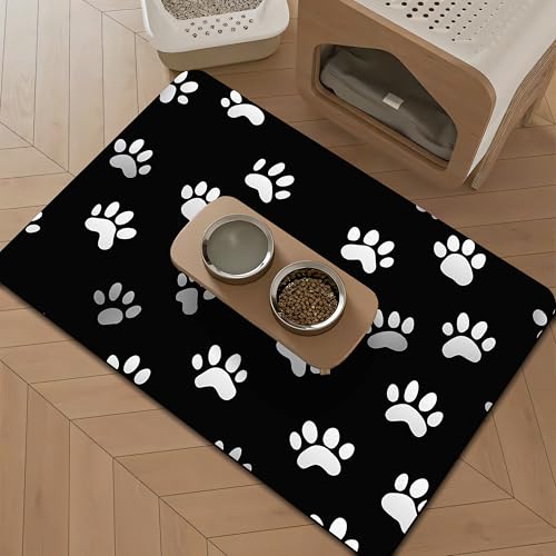 30,5 x 48,3 cm – kleine Hunde-Futtermatte, saugfähige Matten für Hundefutter und Wassernapf, Haustier-Tischset für Hunde, Katzen, Welpenzubehör – (Pfotenabdrücke schwarz und weiß) von KOBWOPI