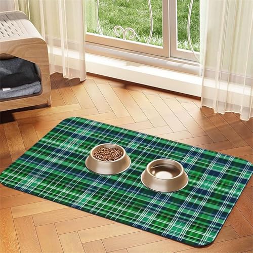 Haustier-Futtermatte mit schottischem Schottenkaro-Druck, für Boden, Haustierbedarf, Wassernapf-Matte, Hunde-Essentials, Blau und Grün Haustier-Futtermatte mit schottischem Schottenkaro-Druck, für Boden, Haustierbedarf, Wassernapf-Matte, Hunde-Essentials, Blau und Grün von KOUUIP