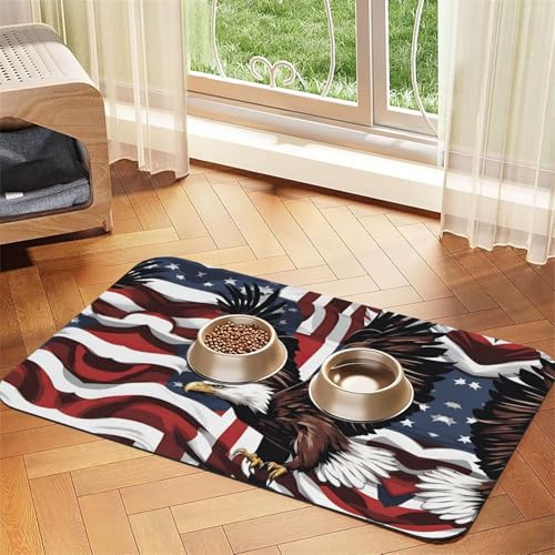 Katzenfuttermatte mit Adler mit USA-Flagge, Haustier-Futtermatte für Boden, Haustierbedarf, Wassernapf-Matte für Hunde Katzenfuttermatte mit Adler mit USA-Flagge, Haustier-Futtermatte für Boden, Haustierbedarf, Wassernapf-Matte für Hunde von KOUUIP
