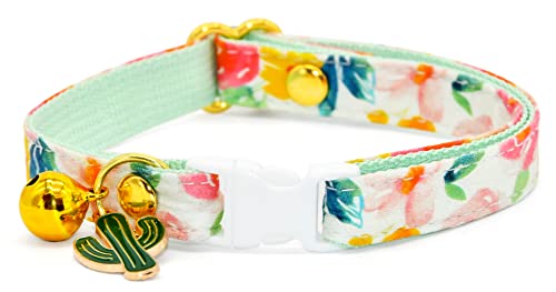 Kamercy Katzenhalsbänder mit Anhänger – Blumen-Aquarell – Rosa & Grün mit Blumenmuster, Katzenhalsband, Sicherheitsverschluss, niedliche Katzen-Outfits, Größe XS (20,3 cm – 33 cm) von Kamercy