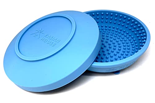 Kasian House Leckmatte Hund Katze mit Wassernapf & Deckel, Slow Feeder Bowl mit Saugnapf, hilft bei Langeweile & Angst, Haustier Hund Katze Spielzeug, Leckpad für Reisen und Tiernahrung unterwegs, BPA Kasian House Leckmatte Hund Katze mit Wassernapf & Deckel, Slow Feeder Bowl mit Saugnapf, hilft bei Langeweile & Angst, Haustier Hund Katze Spielzeug, Leckpad für Reisen und Tiernahrung unterwegs, BPA von Kasian House