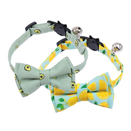 Kisangel 2 Stück Verstellbares Katzenhalsband mit Fruchtmuster und Fliege Nylonhalsband mit Glocke für Katzen und Kätzchen für Haustier von Kisangel