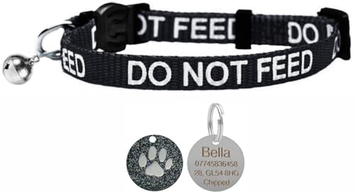 LARRYROO Katzenhalsband mit Aufdruck "Do Not Feed", weiches Nylon und Sicherheitsschnalle, mit personalisierbarer Gravur, 25 mm, rund, glitzernd, Pfotenabdruck, ID-Etikett (schwarz) von LARRYROO