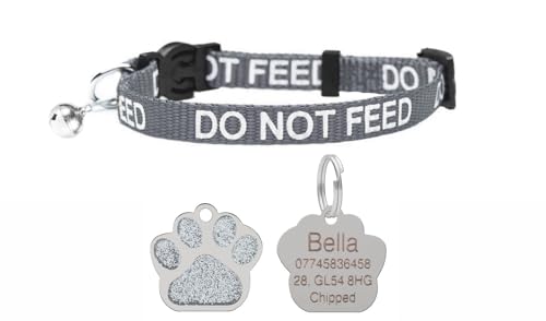 LARRYROO Katzenhalsband mit Aufdruck "Do Not Feed", weiches Nylon und Sicherheitsschnalle, mit personalisierbarer Gravur, glitzernder Pfotenabdruck, silberfarben von LARRYROO