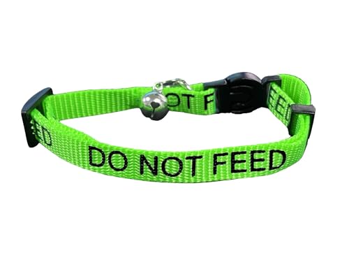 LARRYROO Katzenhalsband mit Aufdruck "Do Not Feed", weiches Nylon und Sicherheitsschnalle (grün) von LARRYROO