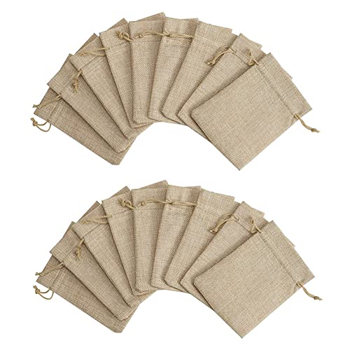 LATRAT 50 Stück Jutebeutel mit Kordelzug, 9 x 7 cm Schmuckbeutel, Leinenbeutel für Geschenke aus Baumwolle mit Kordelzug für Hochzeit, Geschenke, Süßigkeiten LATRAT 50 Stück Jutebeutel mit Kordelzug, 9 x 7 cm Schmuckbeutel, Leinenbeutel für Geschenke aus Baumwolle mit Kordelzug für Hochzeit, Geschenke, Süßigkeiten von LATRAT