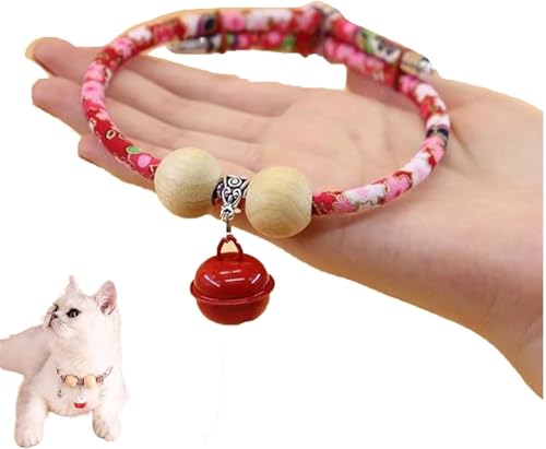 Glückshalsband aus Zedernholzperlen, Haustierhalsband mit Glöckchen und Glücksanhänger, bequem verstellbar, geeignet für Katzen und Hunde Glückshalsband aus Zedernholzperlen, Haustierhalsband mit Glöckchen und Glücksanhänger, bequem verstellbar, geeignet für Katzen und Hunde von LDZPYXNFE