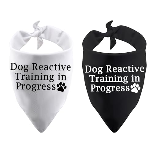 Lustiges Hundehalstuch, Motiv: Aufgabe, trainierte Hilfe, Hundeschal, Reaktives Training in Progress, Dreiecksbedrucktes Lätzchen, Haustier-Schal (in Bearbeitung) von LEVLO