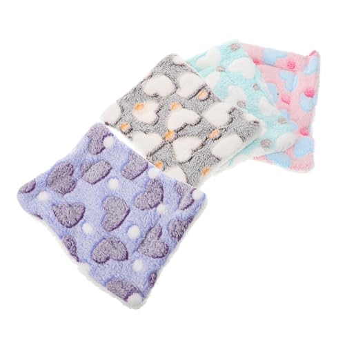 LOLIPPYY 4 Stück Teiliges Kleintier Wärmekissen aus Weichem Fleece Dicke Schlafunterlage für Hamster Kaninchen Eichhörnchen und Kleine Haustiere rutschfest Kuschelig und Langlebig LOLIPPYY 4 Stück Teiliges Kleintier Wärmekissen aus Weichem Fleece Dicke Schlafunterlage für Hamster Kaninchen Eichhörnchen und Kleine Haustiere rutschfest Kuschelig und Langlebig von LOLIPPYY