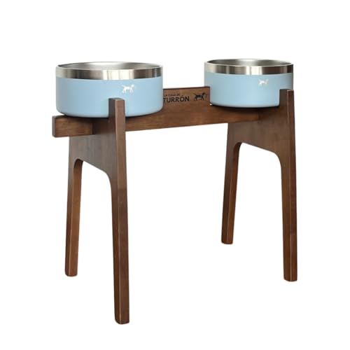 Hoher Doppelnapf für Hunde und Katzen – ergonomisch, aus Holz und Edelstahl – leicht zu reinigen, rutschfest (Himmelblau, 34 cm) von La Casa de Turrón