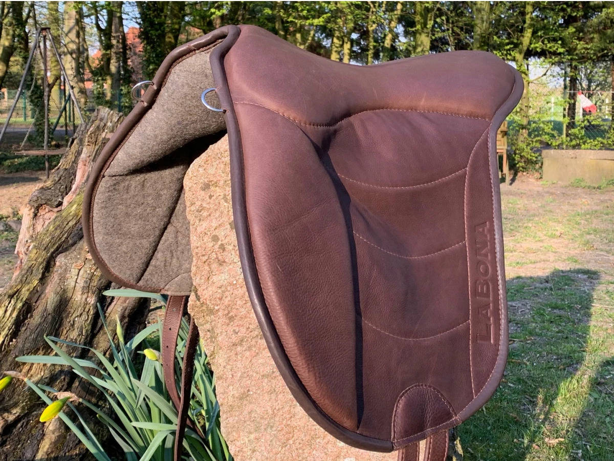 LaBona Reitpad Pro Mattleder Dunkelbraun, Gr. Standard LaBona Reitpad Pro Mattleder Dunkelbraun, Gr. Standard von LaBona