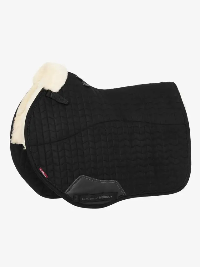 LeMieux Merino+ Halbunterlegte Eurojump Schabracke Black/Natural, L LeMieux Merino+ Halbunterlegte Eurojump Schabracke Black/Natural, L von LeMieux