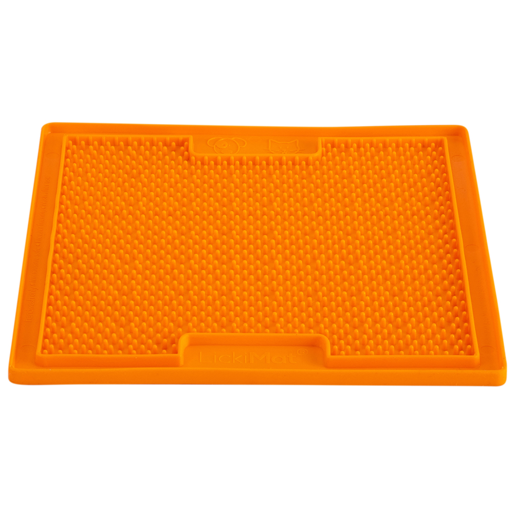 LickiMat® Hunde-Schleckmatte Soother orange, Maße: ca. 20 x 20 cm von LickiMat