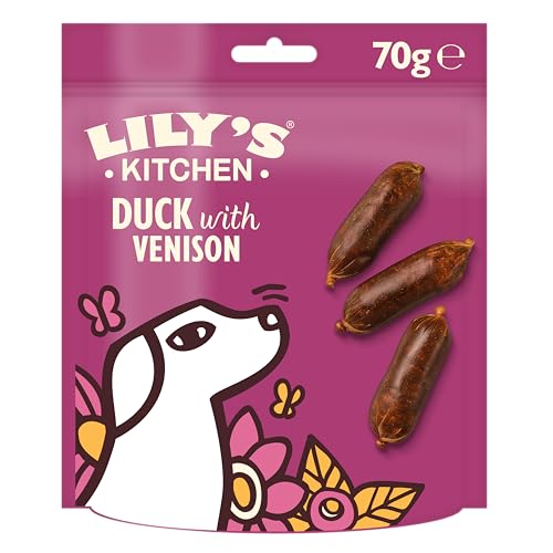 Lily’s Kitchen Hergestellt mit natürlichen Zutaten Leckerli-Packung für ausgewachsene Hunde Köstliche Ente mit Wildbratwürstchen Getreidefreie Rezeptur 8 x 70g von Lily's Kitchen