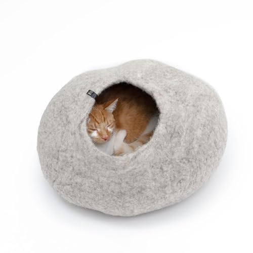 LucyBalu® Premium Katzenhöhle aus Filz | Natürliches Katzenbett aus 100% Flauschiger Wolle | Filzhöhle für Katzen handgefertigt in Nepal | Kuschelhöhle für Katzen | 45x45x28 cm | Hellgrau LucyBalu® Premium Katzenhöhle aus Filz | Natürliches Katzenbett aus 100% Flauschiger Wolle | Filzhöhle für Katzen handgefertigt in Nepal | Kuschelhöhle für Katzen | 45x45x28 cm | Hellgrau von LucyBalu
