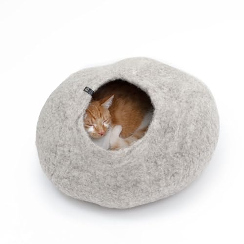 LucyBalu® Premium Katzenhöhle aus Filz | Natürliches Katzenbett aus 100% Flauschiger Wolle | Filzhöhle für Katzen handgefertigt in Nepal | Kuschelhöhle für Katzen | 45x45x28 cm | Hellgrau von LucyBalu