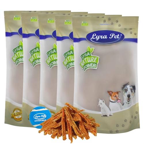 Lyra Pet® 5 kg Hühnerbruststreifen Hundefutter Snack fettarm schonend getrocknet Kauartikel Kauspaß + Tennis Ball von Lyra Pet