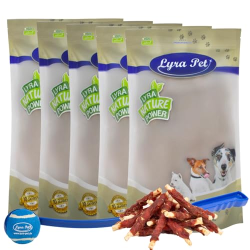 Lyra Pet® 5 kg Kaurollen mit Entenbruststreifen Hundefutter Snack fettarm schonend getrocknet getrocknet Leckerli Kausnack Kauartikel für Hunde Kauspaß + Ballschleuder von Lyra Pet