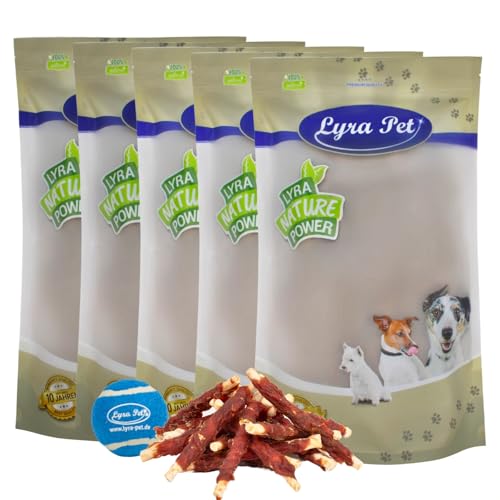 Lyra Pet® 5 kg Kaurollen mit Entenbruststreifen Hundefutter Snack fettarm schonend getrocknet getrocknet Leckerli Kausnack Kauartikel für Hunde Kauspaß + Tennis Ball von Lyra Pet