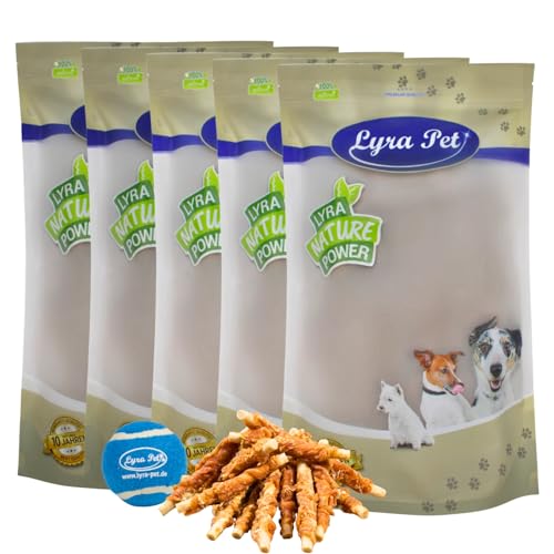 Lyra Pet® 5 kg Kaustange mit Hühnerbrust Hundefutter Snack fettarm schonend getrocknet getrocknet Leckerli Kausnack Kauartikel für Hunde Kauspaß + Tennis Ball von Lyra Pet