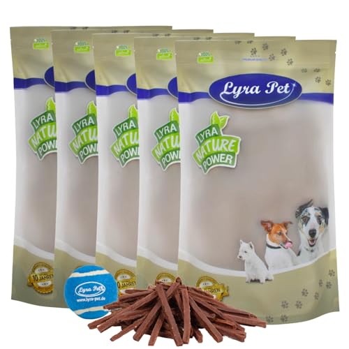 Lyra Pet® 5 kg Rinderdörrfleisch Sticks Hundefutter Snack fettarm schonend getrocknet getrocknet Leckerli Kausnack Kauartikel für Hunde Kauspaß + Tennis Ball von Lyra Pet