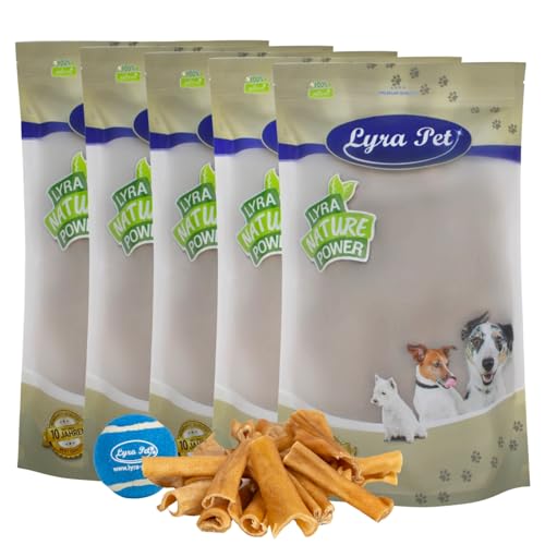 Lyra Pet® 5 kg Rinderkopfhaut Abschnitte 1-7 cm 5000 g wie Pansen Hundefutter Kauartikel Rind fettarm + Tennis Ball von Lyra Pet