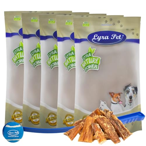 Lyra Pet® 5 kg Rindernackensehnen 1-7 cm Kaustreifen Leckerli Kauartikel Hundefutter Rind + Ballschleuder von Lyra Pet