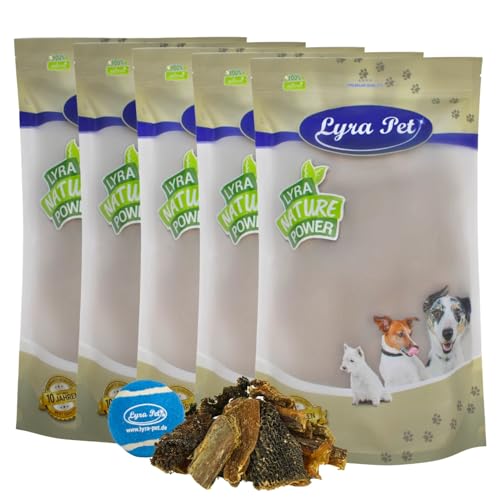 Lyra Pet® 5 kg Rinderpansen getrocknet 2-10 cm Kausnack Hund + Tennis Ball von Lyra Pet