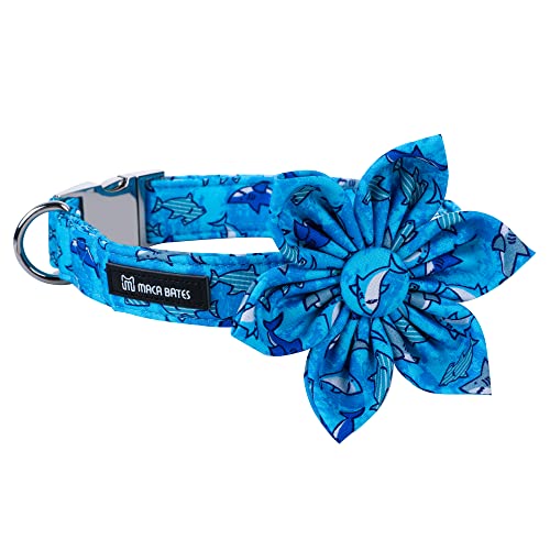 MACA Bates Hundehalsband mit Fliege und Blumenkrawatte, Hundehalstuch für kleine mittelgroße große Hunde Sommer Hundehalsband mit verstellbarer Metallschnalle (XL, Haifischblume) von M MACA BATES