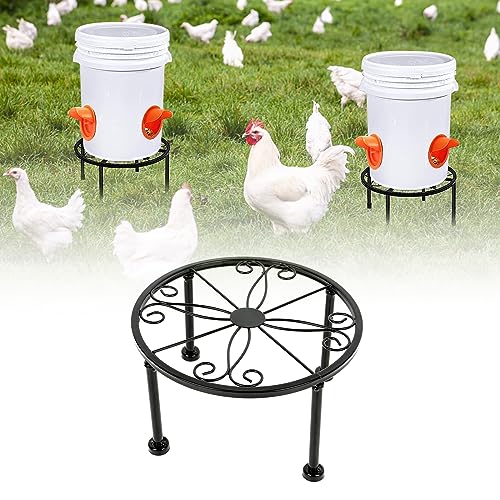 Metallständer für Hühner-Futterspender, Rostfreie Hühner-Bewässerungs-Eimer Ständer mit 4 Beinen für Stall Drinnen und Draußen (1 Stück) von MENAYODA