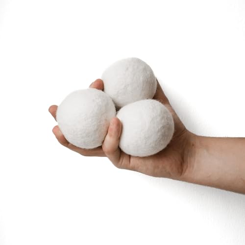 Minty&Marla® | XXL Filzbälle 3er Set | Katzenspielzeug | Katzenbälle aus Filz | Spielsachen aus 100% Wolle | Natürliches Spielzeug für Katzen | Weiß von MINTY & MARLA Alles für dich und deine Katze